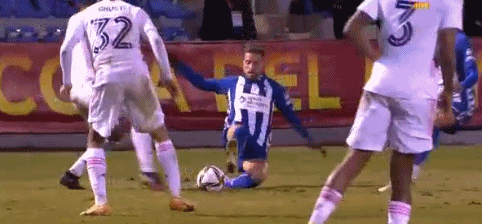 泰山93届5将指望不上了，张弛+郑铮参加教练培训班 无缘国字号后卫